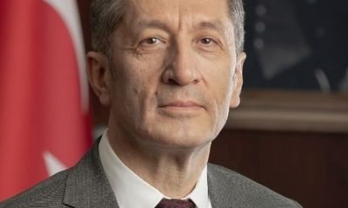 O sınavlar da ertelendi!