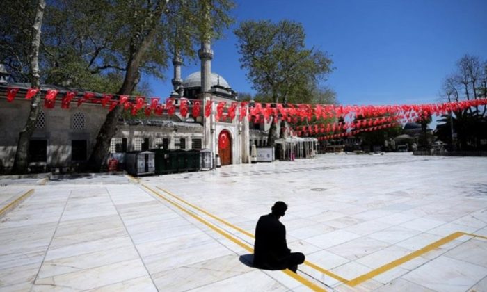 Yurt genelinde ‘Evde kal’ çağrısına bugün de uyuluyor