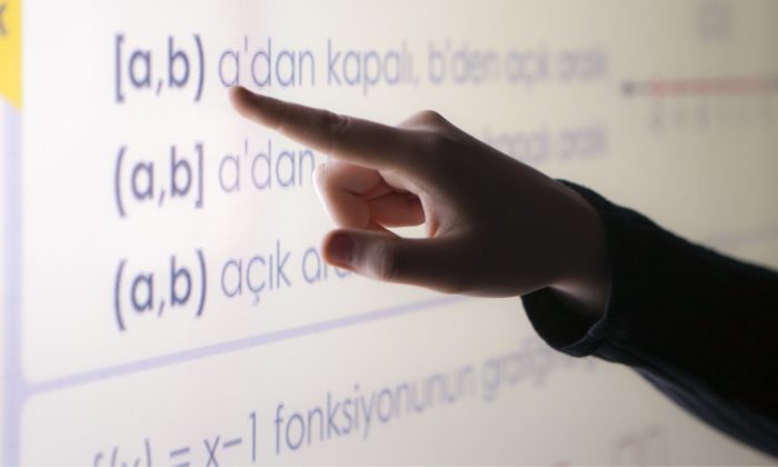 Çevrim İçi Açık Öğretim Okulları Sınavlarında Öğrencilere İnternet Erişim Desteği Verilecek