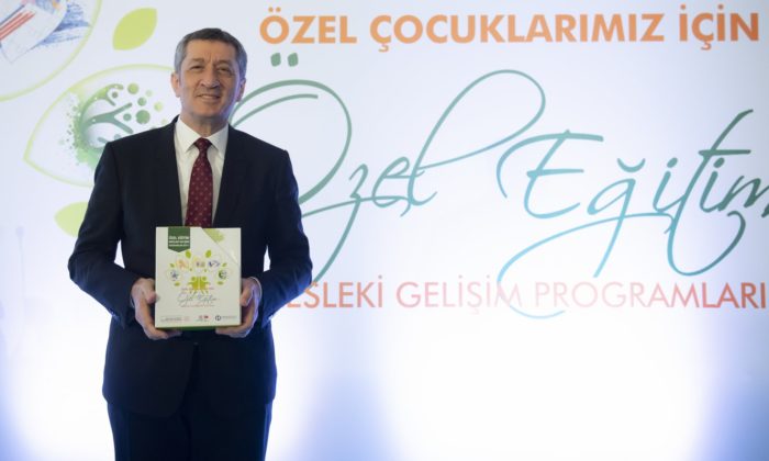 Özel Çocuklar ve Onların Özel Öğretmenleri İçin Kapsamlı Çalışma