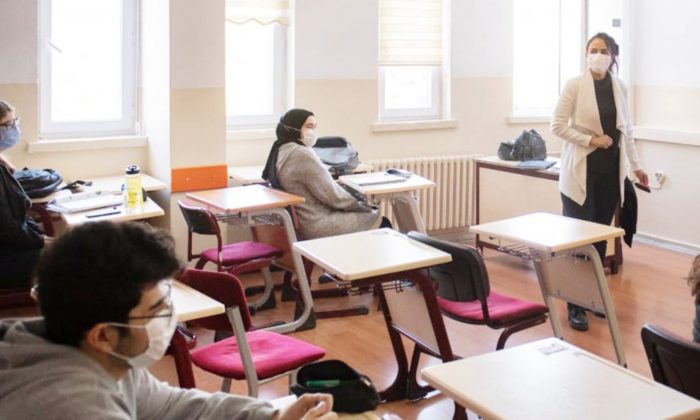 Liselerde Yüz Yüze ve Uzaktan Eğitime İlişkin Usul ve Esaslar Belirlendi