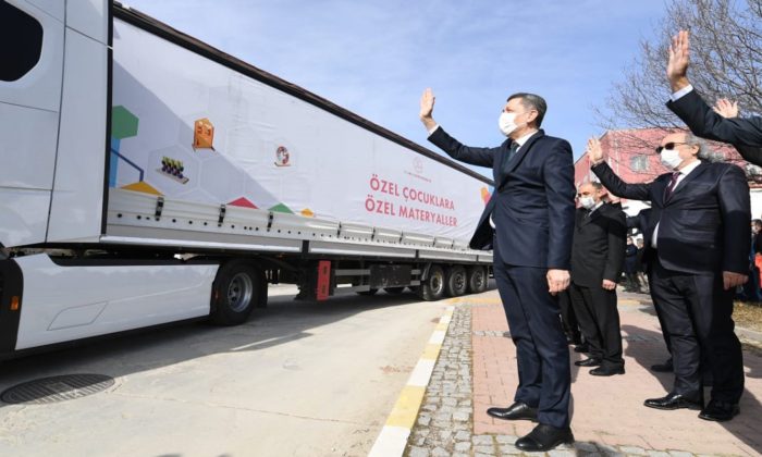 Özel Çocuklar için Üretilen Materyal Setleri Yola Çıktı