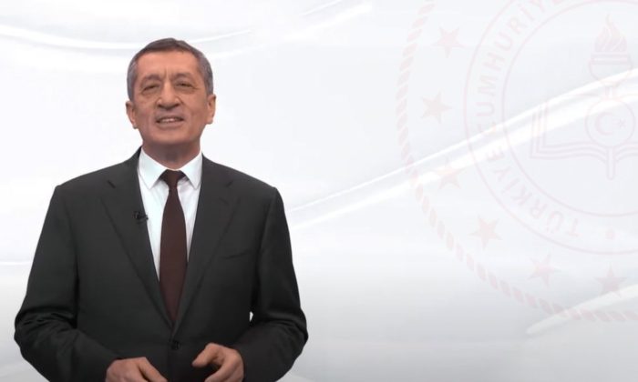 Bakan SELÇUK, “Yarıyıl Tatili Dönemi Mesleki Çalışma Programı”nın Açılışında Öğretmenlere Seslendi