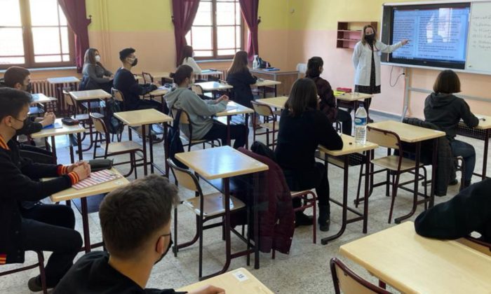 Yüz Yüze Eğitim ve Sınavların Yapılmasına İllerin Salgın Koşullarına Göre 2 Mart’ta Başlanacak