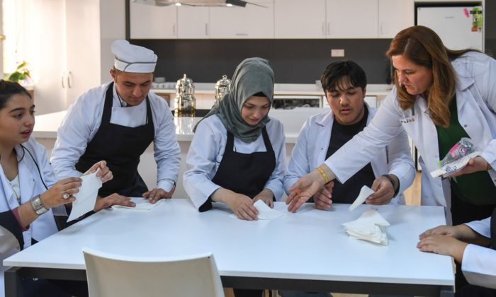 Özel Eğitim Meslek Okulu Mezunlarına Üniversite ve İstihdam İmkanı Müjdesi
