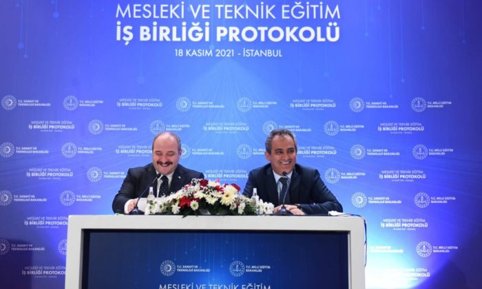 Bakan ÖZER ve Bakan VARANK, Mesleki ve Teknik Eğitim İş Birliği Protokolü’nü İmzaladı
