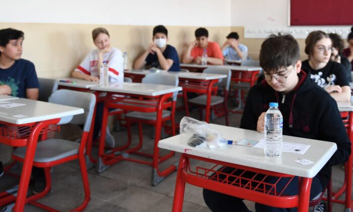Liselerin Boş Kontenjanları Ve Taban Puanları Açıklandı.