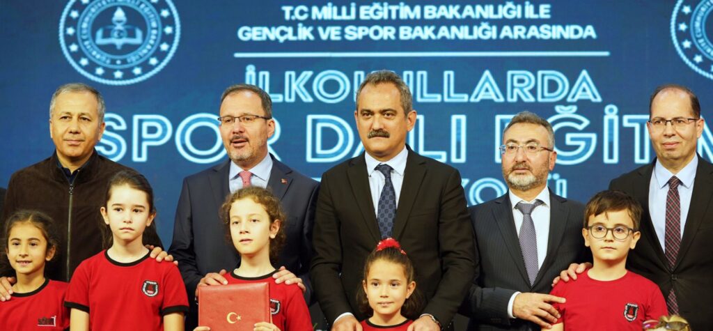Meb İle Gençlik Ve Spor Bakanlığı Arasında “İlkokullarda Spor Dalı Eğitimi Protokolü” İmzalandı.