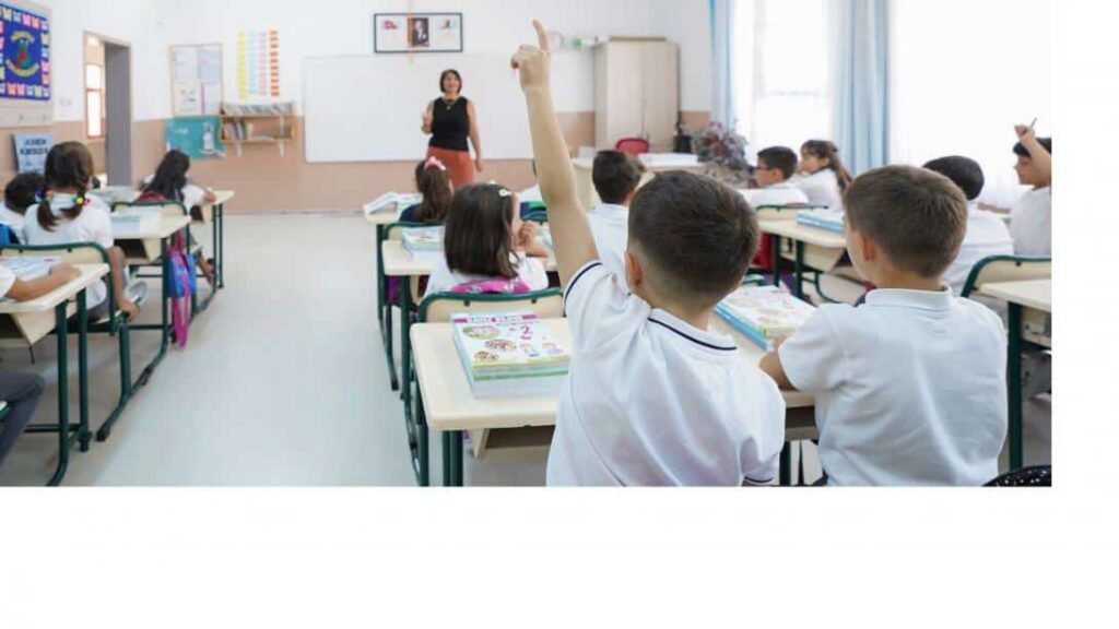 Öğretmenlik Kariyer Basamakları Yazılı Sınavı’na Başvuru İşlemlerini Tamamlayamayanlara Yeni Hak