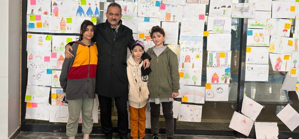 Deprem Bölgesinde 1 Mart’tan Sonra İlçe Ve Okul Bazlı Kararlar Alınarak Eğitim Öğretim Başlatılacak