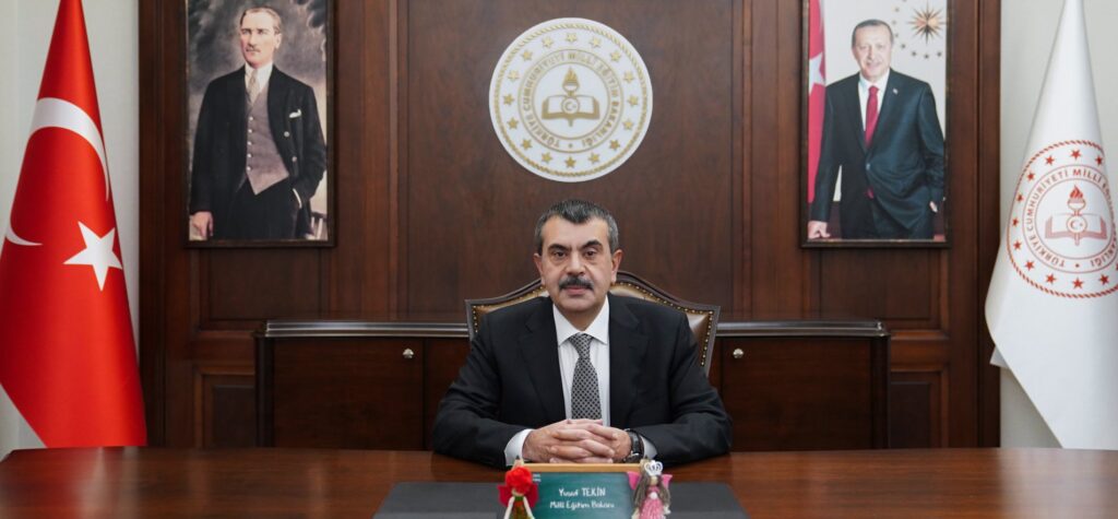 Bakan Tekin, İstiklal Marşı’nın Kabulünün 103. Yıl Dönümü Dolayısıyla Mesaj Yayımladı