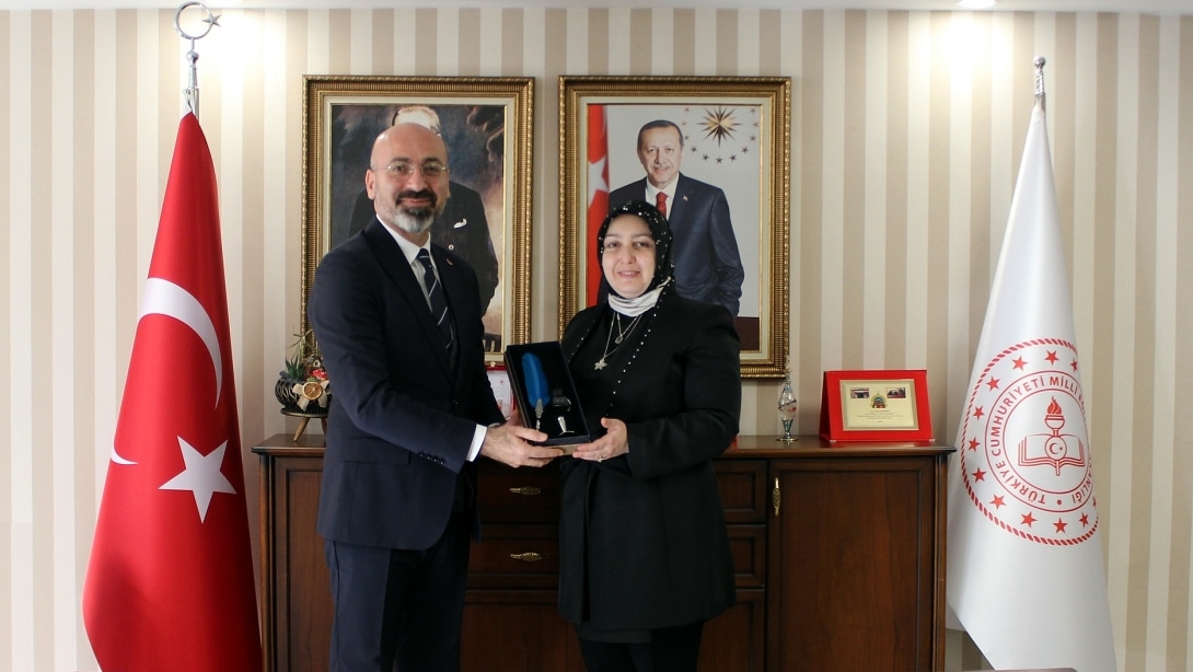 TÜRKİYE MAARİF VAKFI BAŞKANINDAN GENEL MÜDÜRÜMÜZE NEZAKET ZİYARETİ
