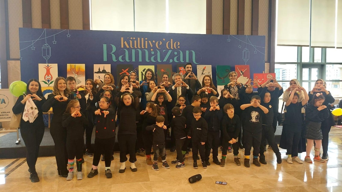 21 MART DÜNYA DOWN SENDROMU FARKINDALIK GÜNÜ ETKİNLİĞİ  CUMHURBAŞKANLIĞI KÜLLİYESİNDE GERÇEKLEŞTİRİLDİ