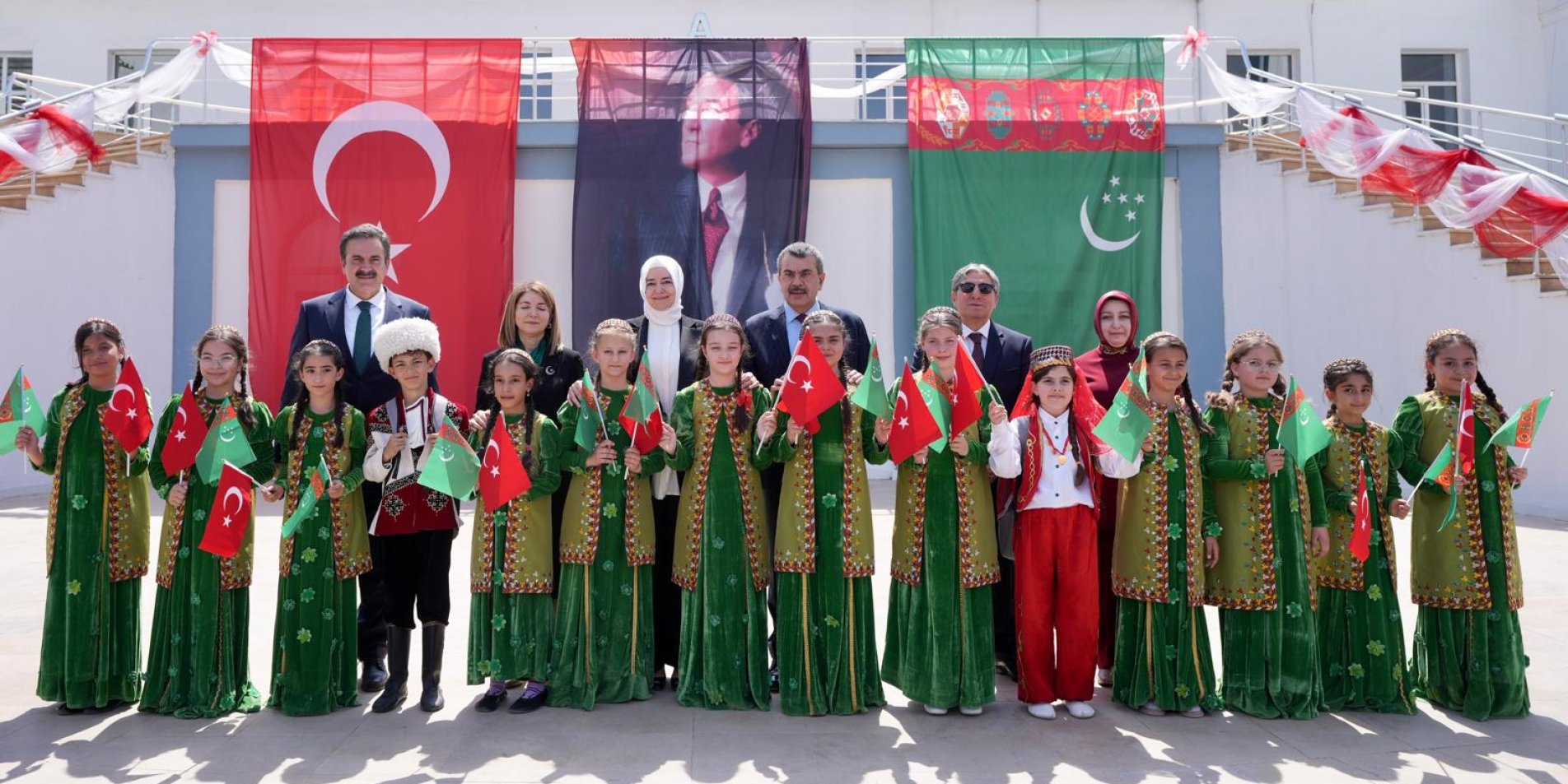 BAKAN TEKİN, TÜRKMENİSTAN