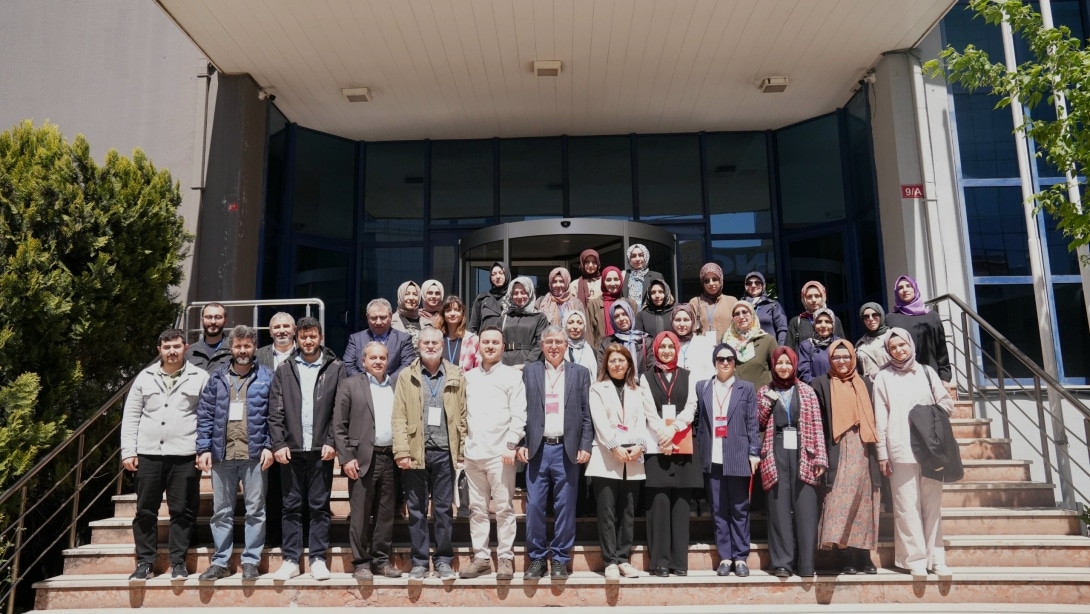 "TYMM Çerçevesinde Dönüştürücü Öğretmen Profili Olarak İmam Hatip Lisesi Meslek Dersleri Öğretmeni Projesi"nin İkinci Aşama Çalışmaları İstanbul'da Başladı