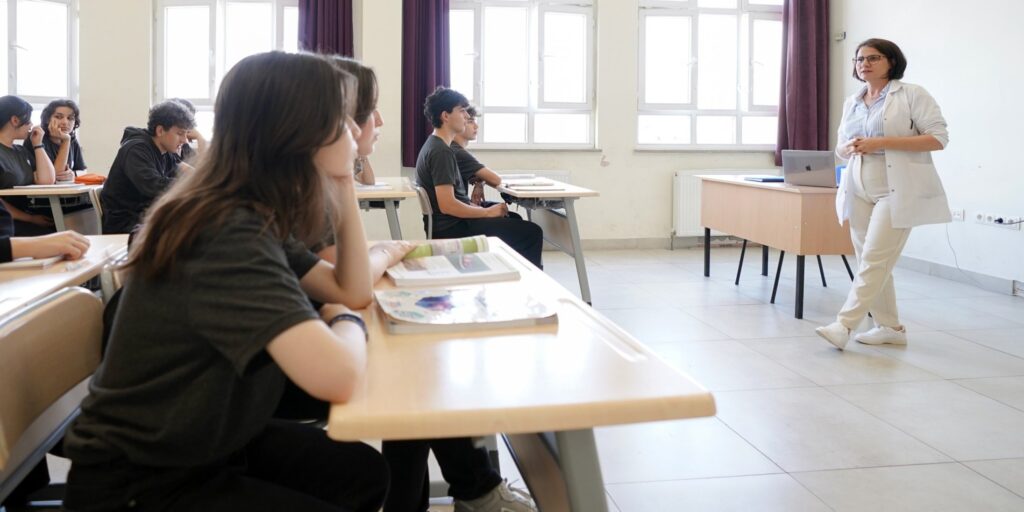 Lise Son Sınıf Öğrencilerine “Hedef Temelli Destek Eğitimi” Dersi