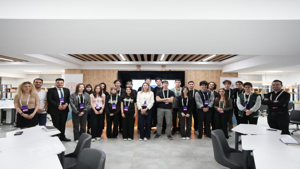 Eğitimde Teknoloji Pilotlama Vr Lab Edu Etkinliği Etkim’de Gerçekleştirildi