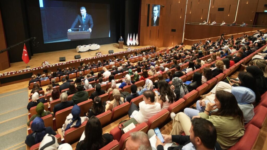 Türkçe ve Dil Eğitiminde İyi Uygulamalar Konferansı Başladı