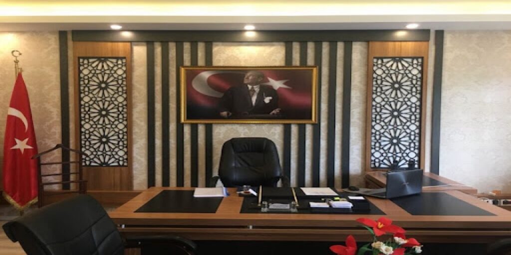 Okul Müdürü Murat Peker İlçe Milli Eğitim Müdürü Oldu