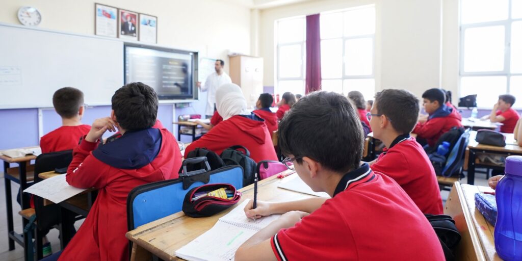 “İngilizce Ve Almanca” Ağırlıklı Dil Eğitimi Uygulanan Okul Sayısı Artırılıyor