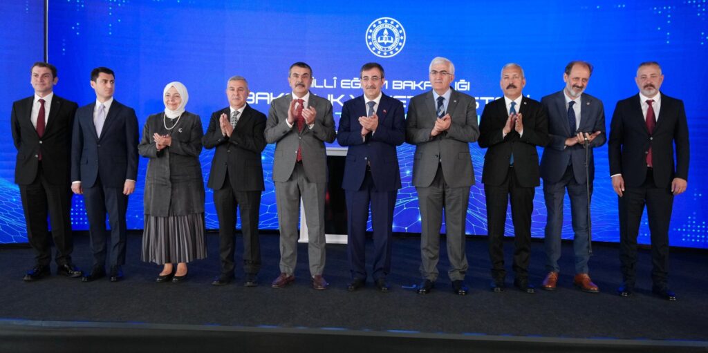 Cumhurbaşkanı Yardımcısı Yılmaz Ve Bakan Tekin, “MEBBYS” Tanıtım Programına Katıldı