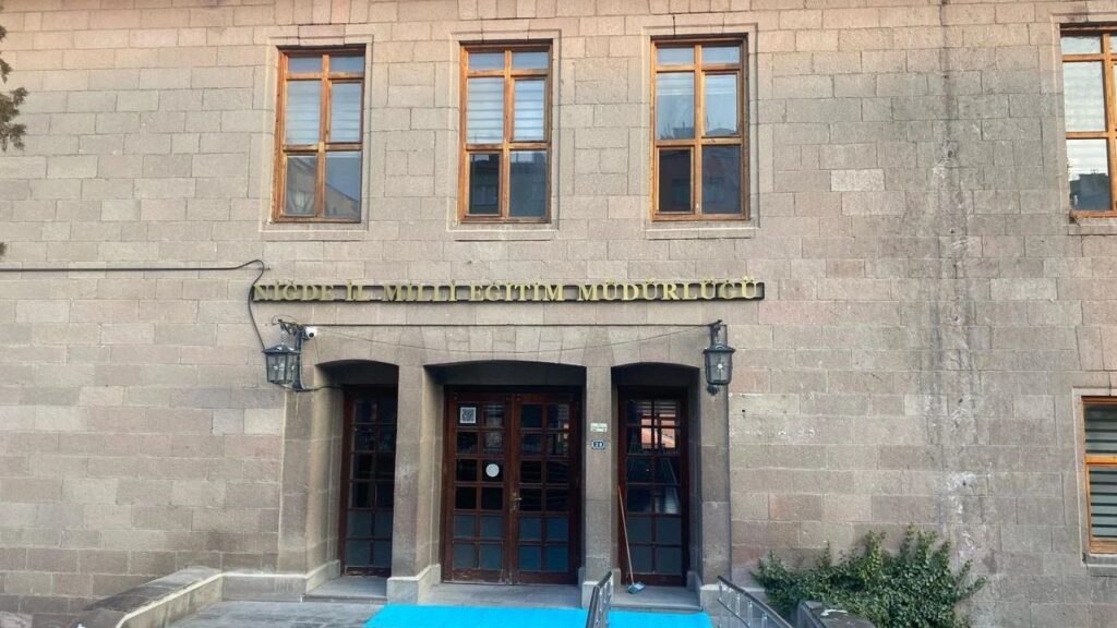 2 İl Milli Eğitim Müdür Yardımcısı Görevden Alındı