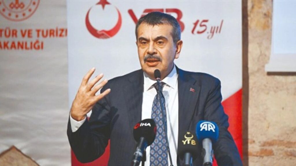 Bakan Tekin’den İkinci İl Dışı ve Uzman Öğretmenlik Açıklaması